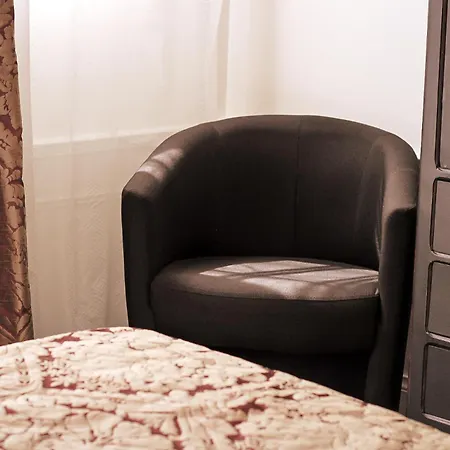 Hotel La Maison V.h., D'hotes 5*