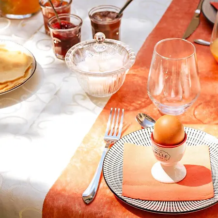 La Maison V.h., D'hotes Hotel 5*