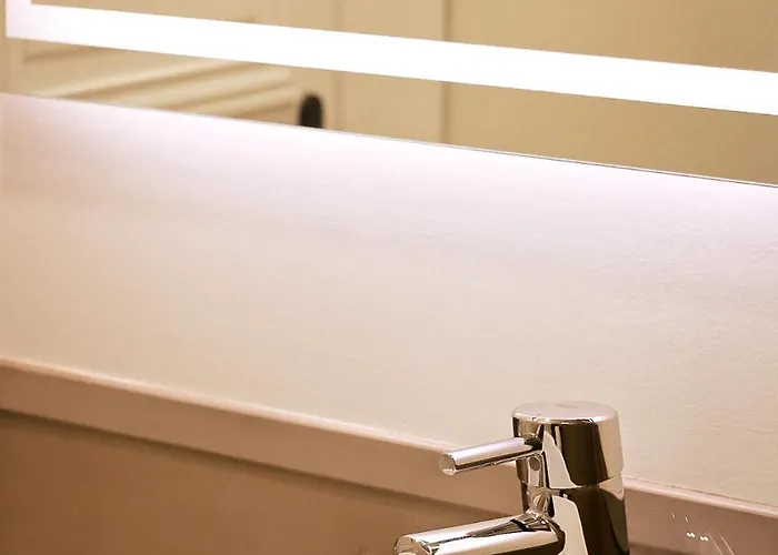 Hotel La Maison V.h., D'hotes 5*